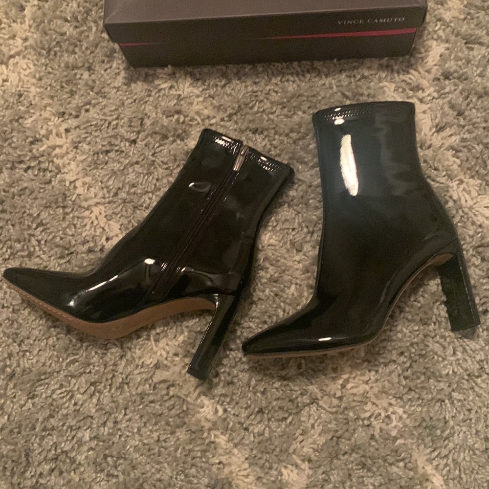 Vince Camuto booties BRAND NEW